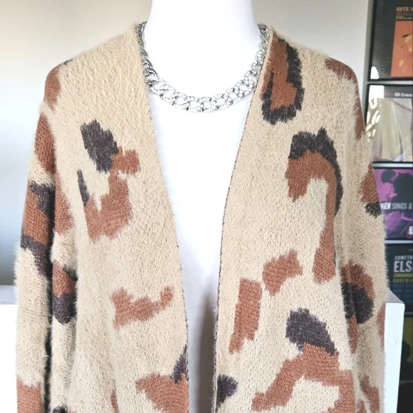 🏷️FN She's Been Spotted Cardigan Longline Pockets Animal Print XL - Picture 4 of 15